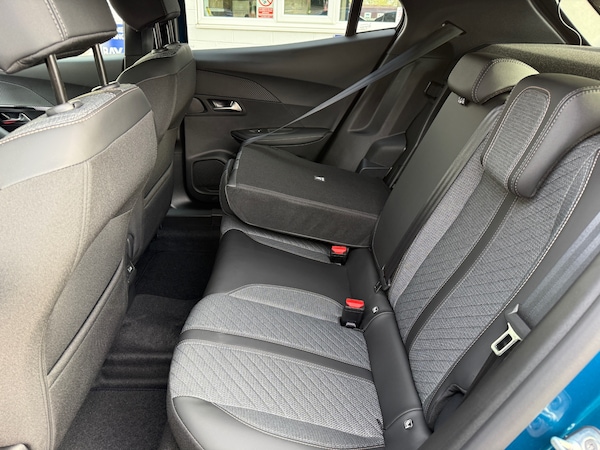 Used Peugeot 2008 2025 for sale - 76076641: Photo 45