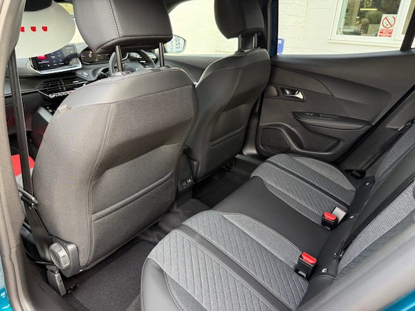Used Peugeot 2008 2025 for sale - 76076641: Photo 47