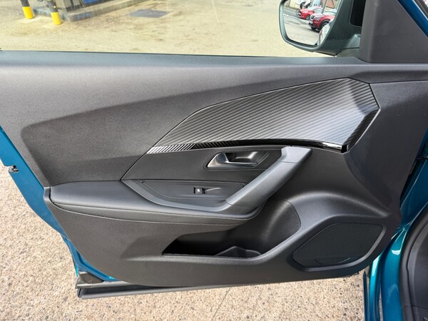 Used Peugeot 2008 2025 for sale - 76076641: Photo 52
