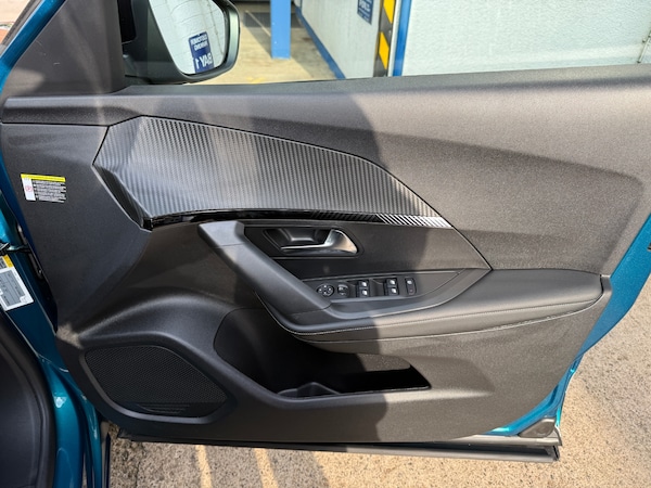 Used Peugeot 2008 2025 for sale - 76076641: Photo 60