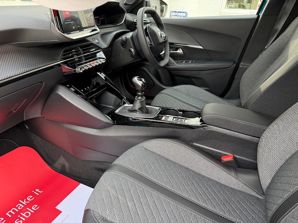 Used Peugeot 2008 2025 for sale - 76076641: Photo 8