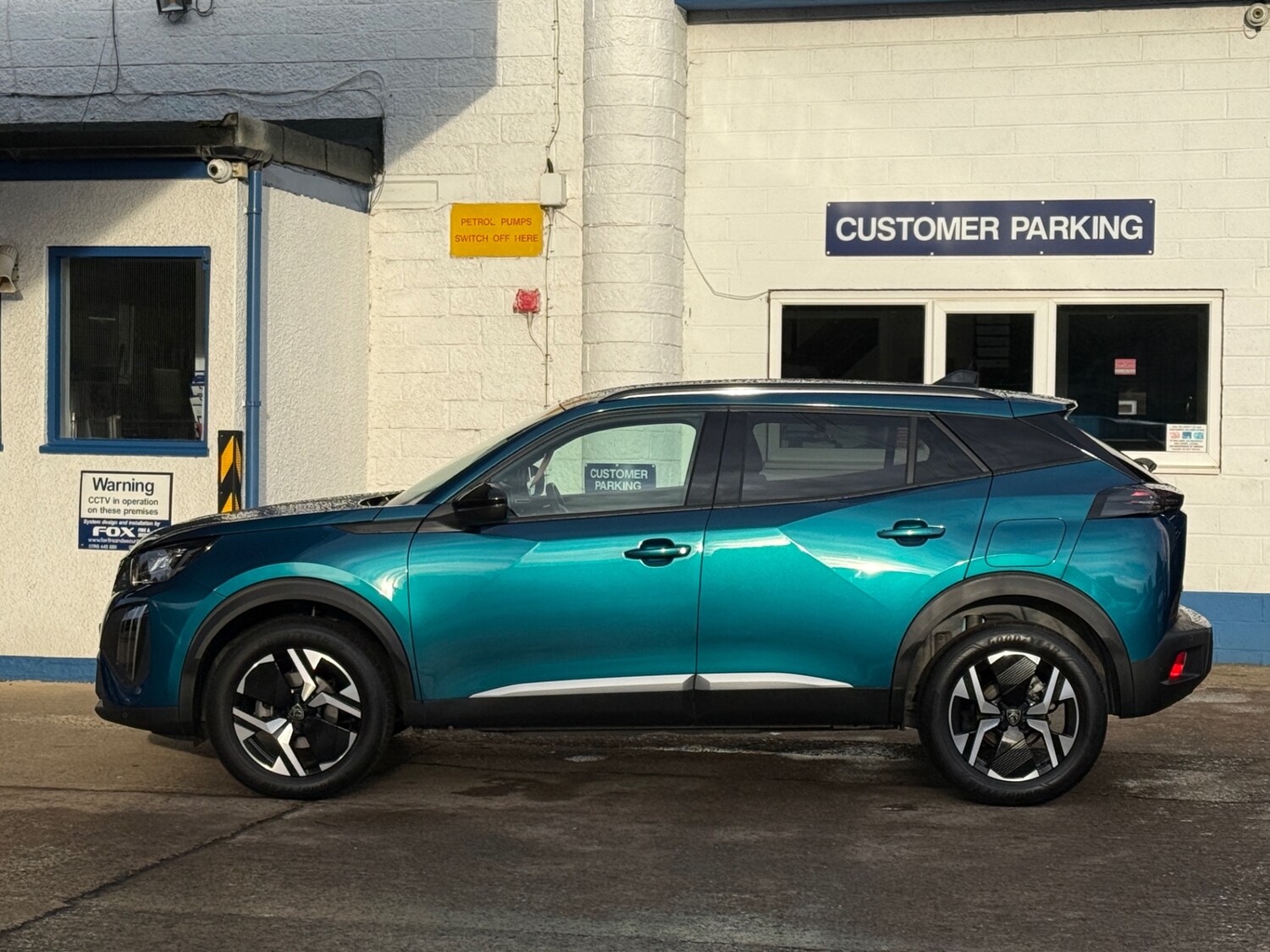 Used Peugeot 2008 2025 for sale - 76391178: Photo 3