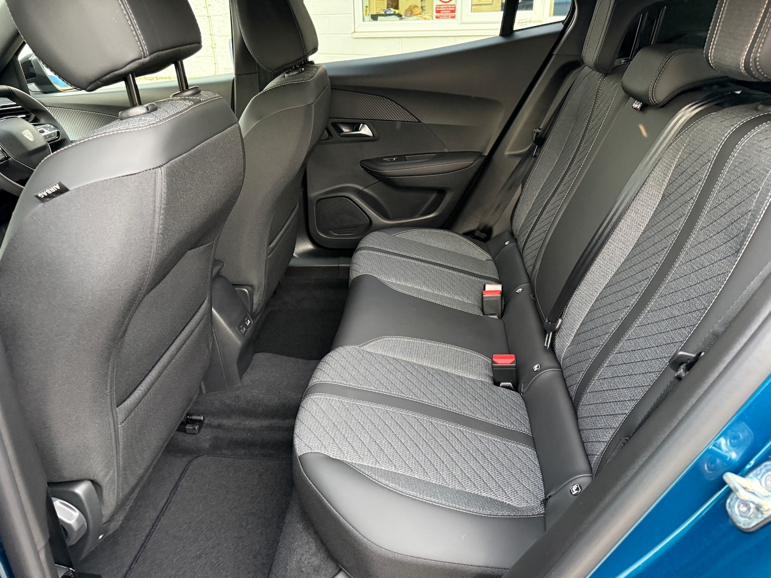 Used Peugeot 2008 2025 for sale - 76391222: Photo 7