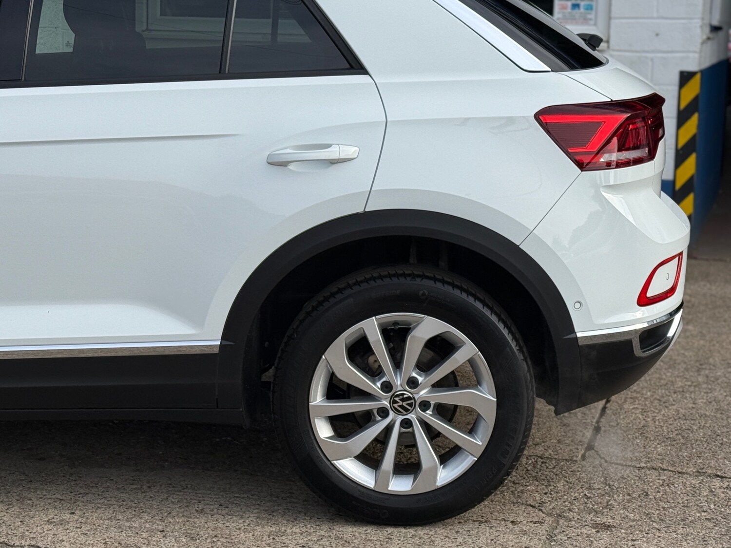 Used Volkswagen T-Roc 2022 for sale - 75726455: Photo 25