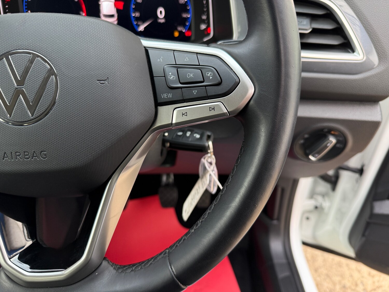 Used Volkswagen T-Roc 2022 for sale - 75726455: Photo 66