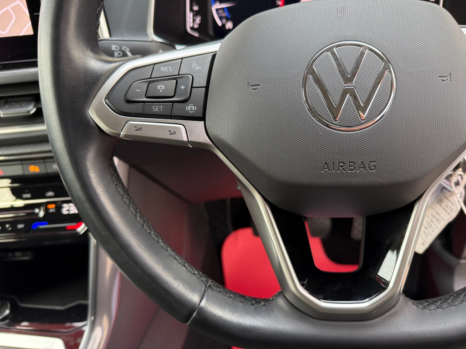 Used Volkswagen T-Roc 2022 for sale - 75726455: Photo 67