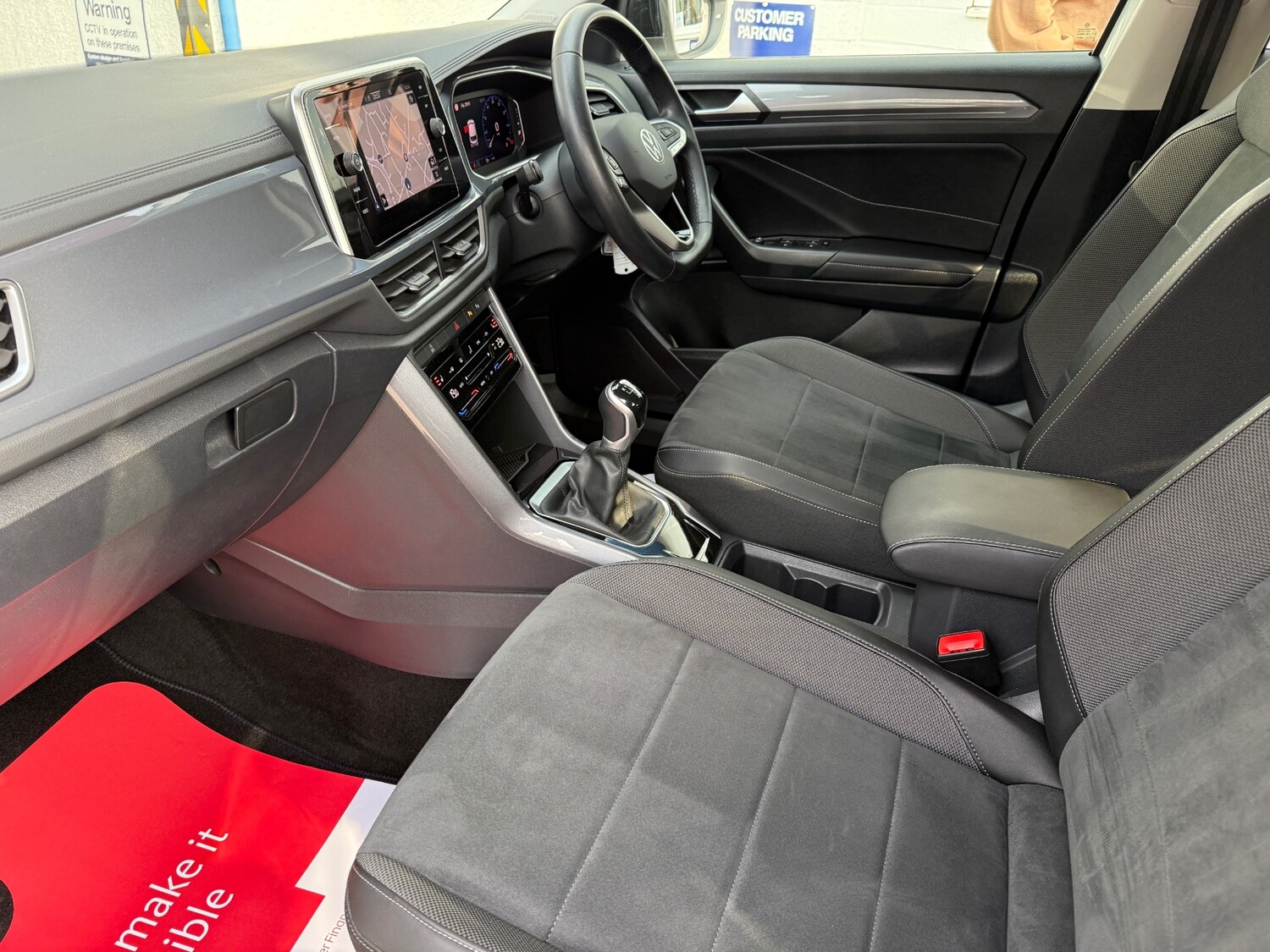 Used Volkswagen T-Roc 2022 for sale - 75726455: Photo 8