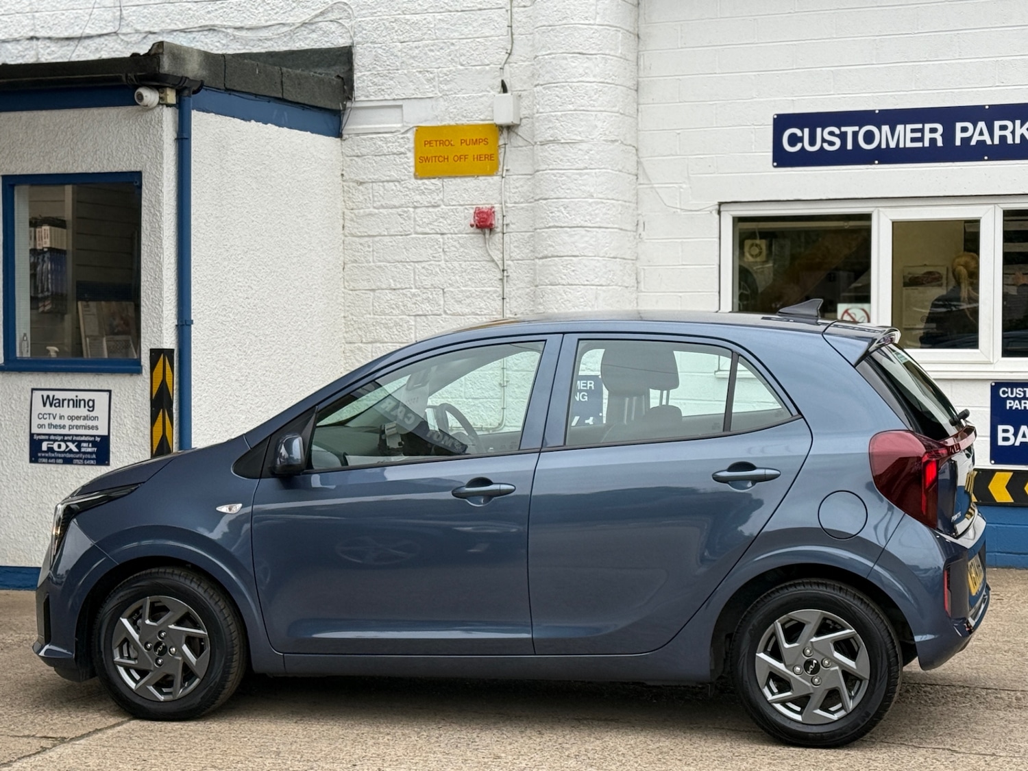 Used Kia Picanto 2024 for sale - 76309864: Photo 3