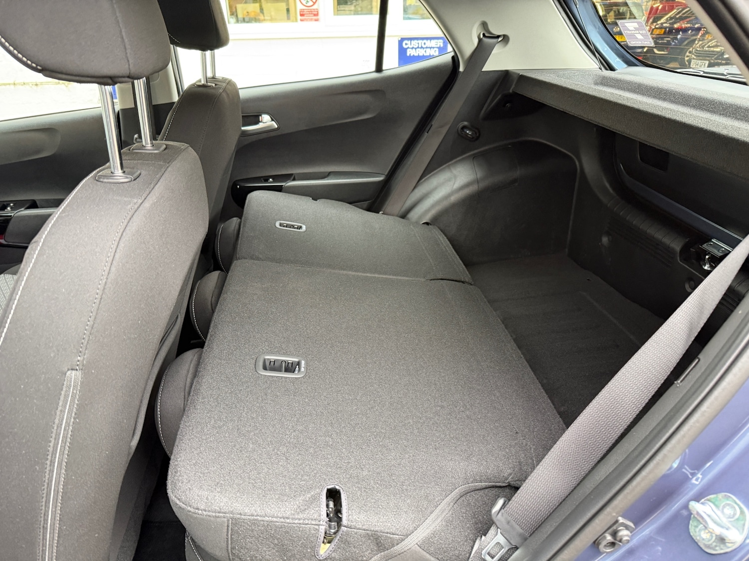 Used Kia Picanto 2024 for sale - 76309864: Photo 42