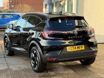 Used Renault Captur 2024 for sale - 77179527: Photo