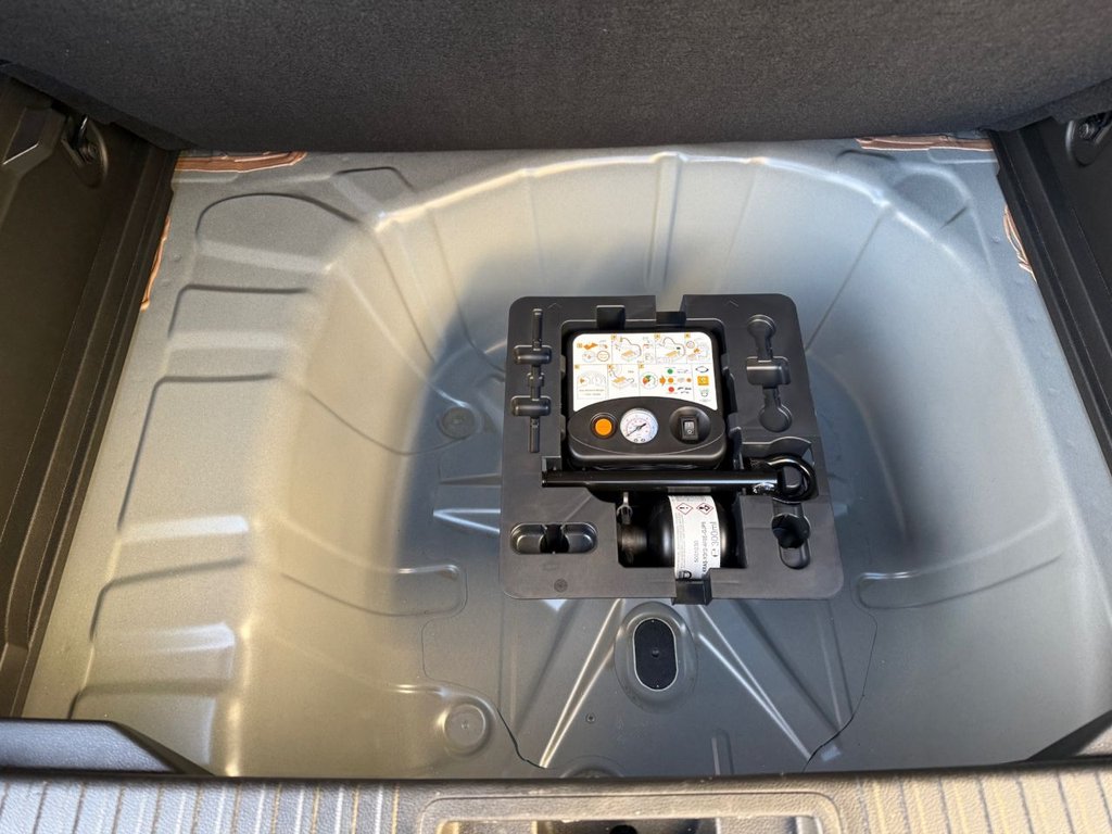 Used Renault Captur 2024 for sale - 77179527: Photo 41