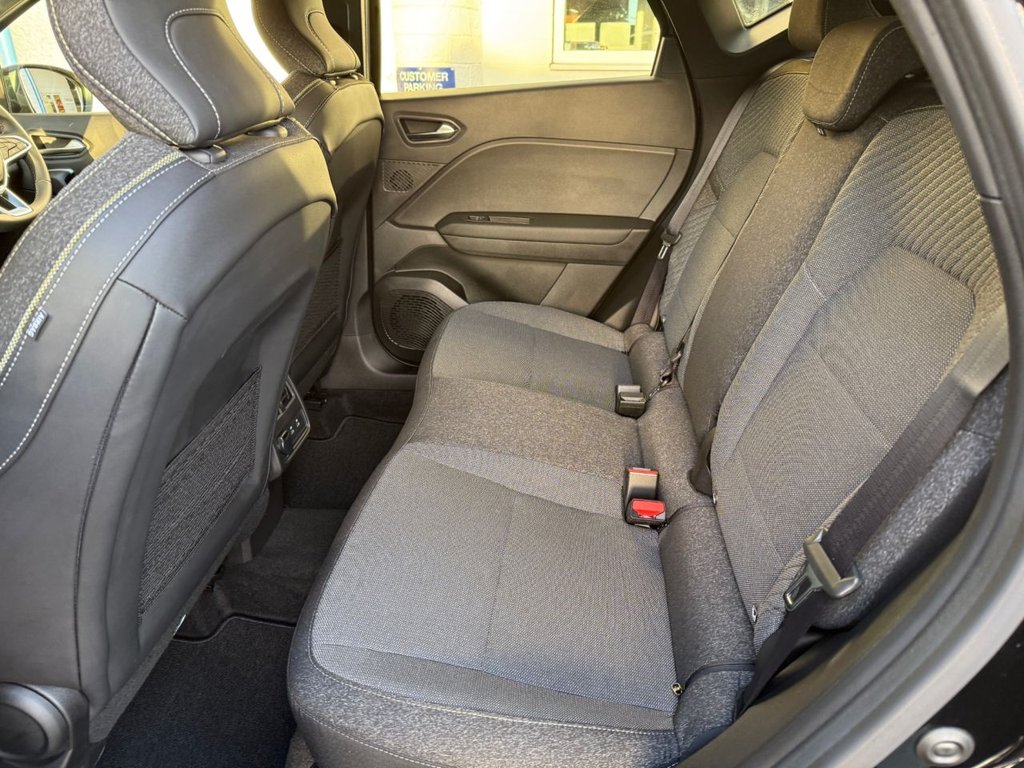 Used Renault Captur 2024 for sale - 77179527: Photo 6