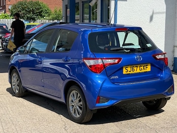 Used Toyota Yaris 2017 for sale - 78964222: Photo