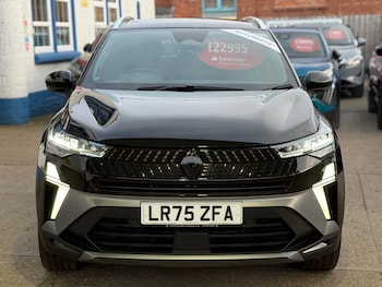 Used Renault Captur 2025 for sale - 76958800: Photo