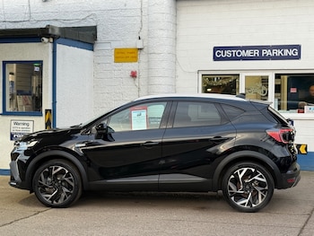 Used Renault Captur 2025 for sale - 76958800: Photo