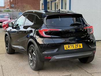 Used Renault Captur 2025 for sale - 76958800: Photo