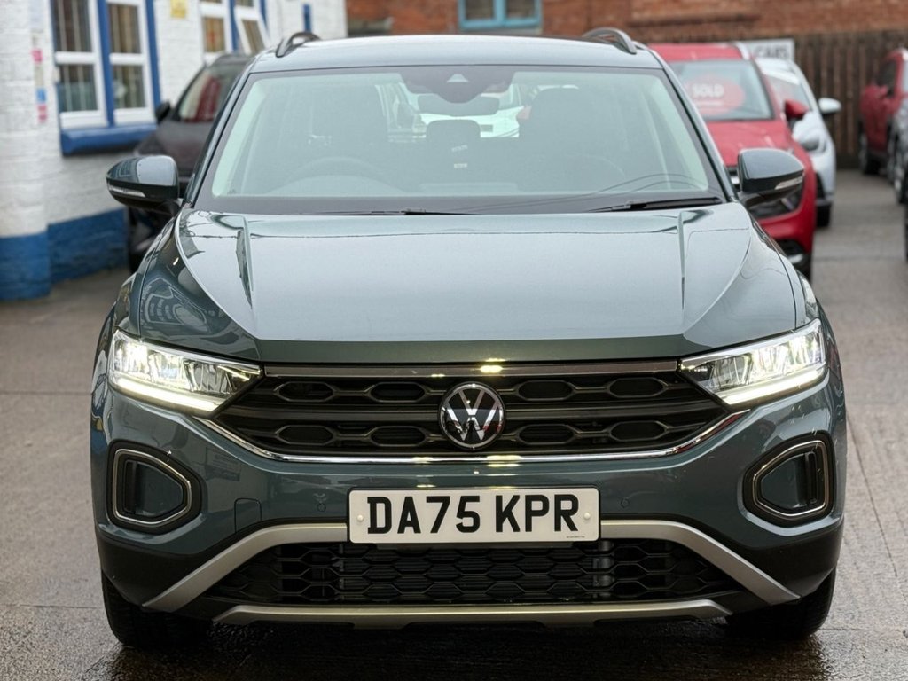 Used Volkswagen T-Roc 2025 for sale - 77477491: Photo 2