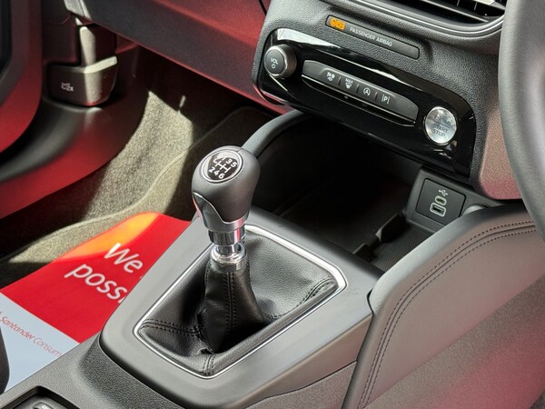 Used Ford Kuga 2025 for sale - 74941102: Photo 62
