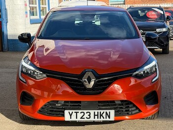 Used Renault Clio 2023 for sale - 78578142: Photo