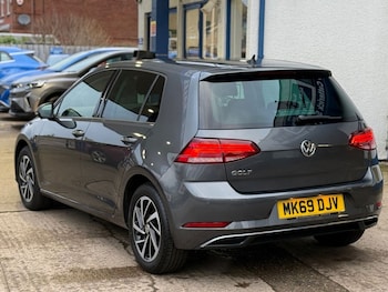 Used Volkswagen Golf 2019 for sale - 77179507: Photo