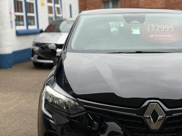 Used Renault Clio 2022 for sale - 76331159: Photo 16