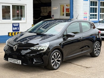 Used Renault Clio 2022 for sale - 76331159: Photo