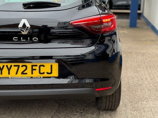 Used Renault Clio 2022 for sale - 76331159: Photo 32