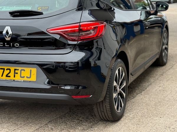 Used Renault Clio 2022 for sale - 76331159: Photo 35