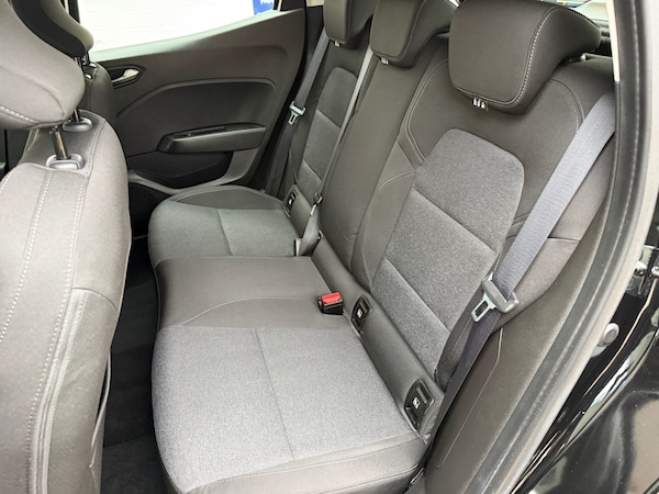Used Renault Clio 2022 for sale - 76331159: Photo 45