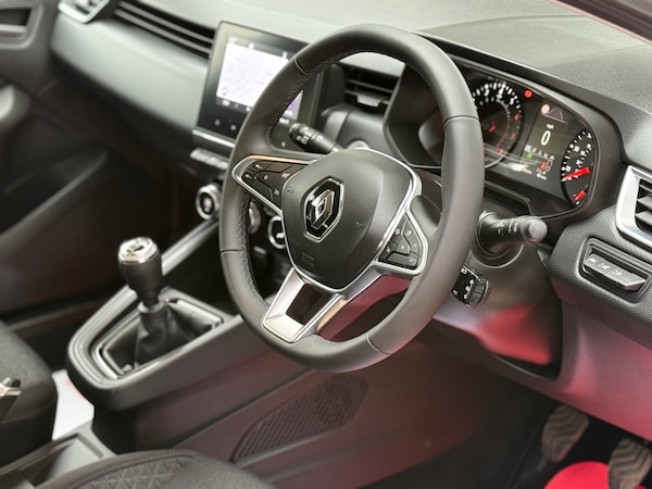 Used Renault Clio 2022 for sale - 76331159: Photo 58