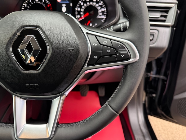 Used Renault Clio 2022 for sale - 76331159: Photo 63
