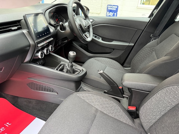 Used Renault Clio 2022 for sale - 76331159: Photo 8
