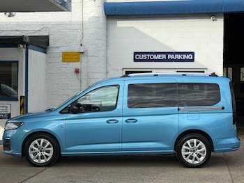 Used Ford Tourneo Connect 2025 for sale - 75665396: Photo
