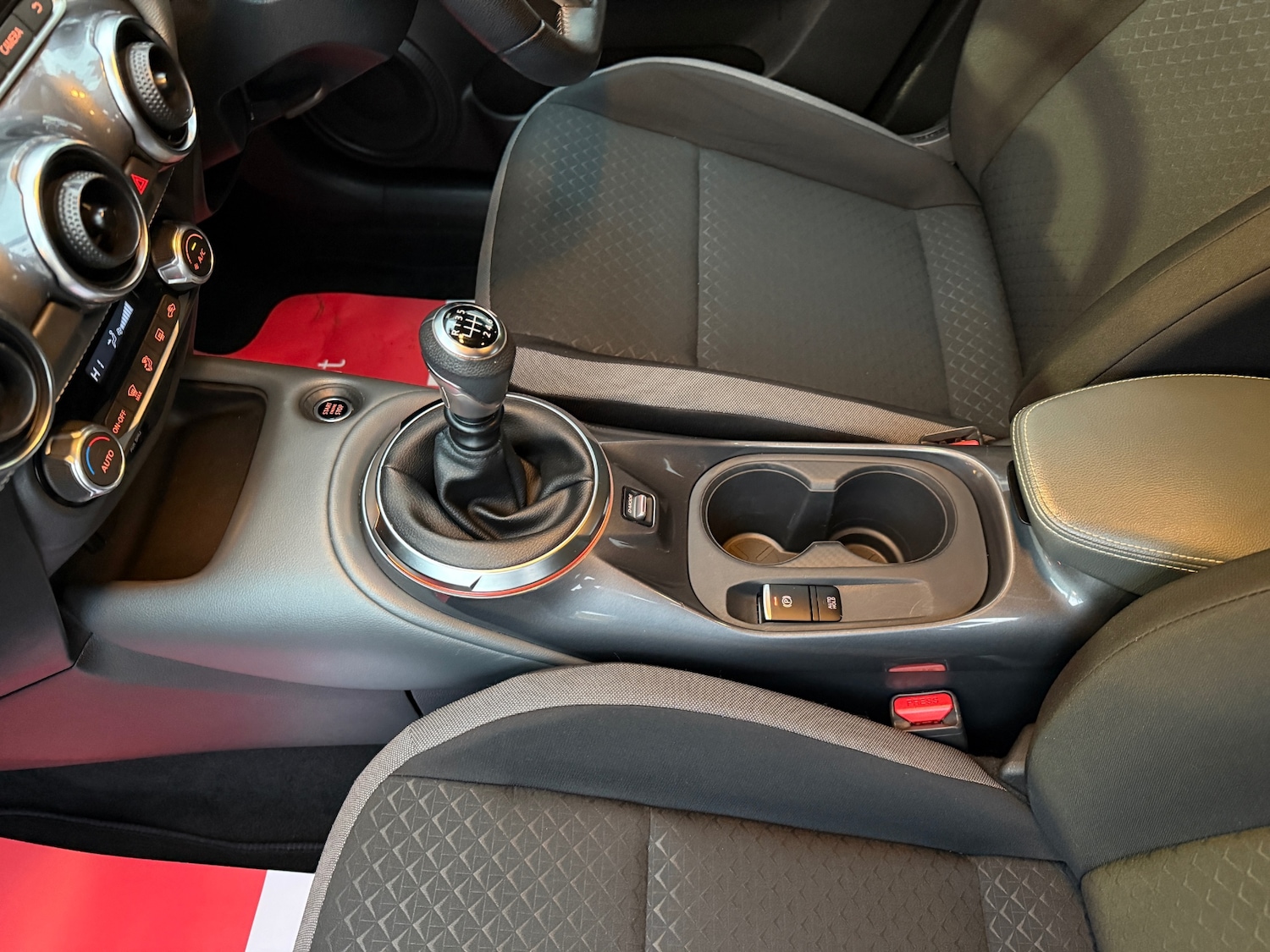 Used Nissan Juke 2020 for sale - 76556743: Photo 57