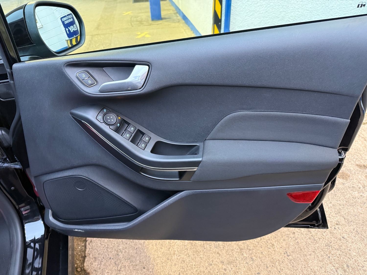 Used Ford Fiesta 2023 for sale - 76834993: Photo 57