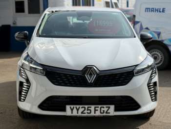 Used Renault Clio 2025 for sale - 74102076: Photo