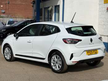 Used Renault Clio 2025 for sale - 74102076: Photo