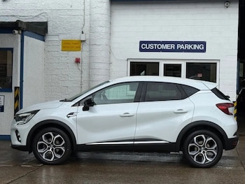 Used Renault Captur 2024 for sale - 77179495: Photo