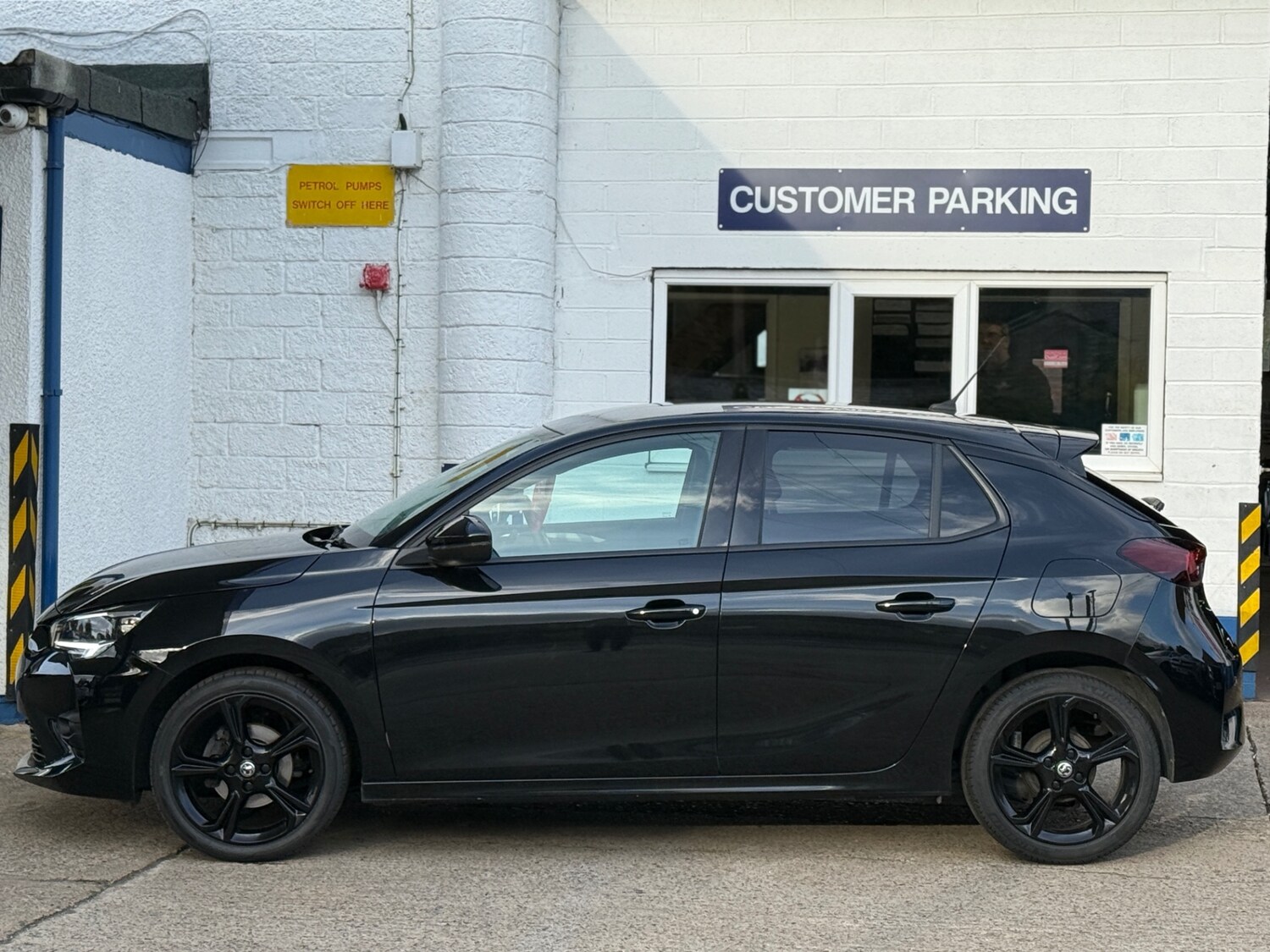 Used Vauxhall Corsa 2023 for sale - 76076532: Photo 3