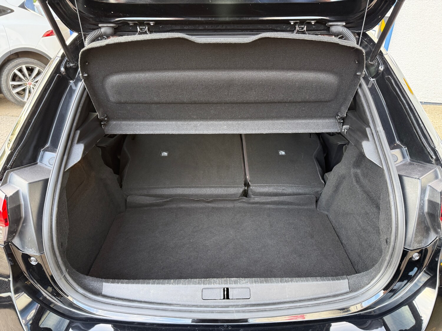 Used Vauxhall Corsa 2023 for sale - 76076532: Photo 42