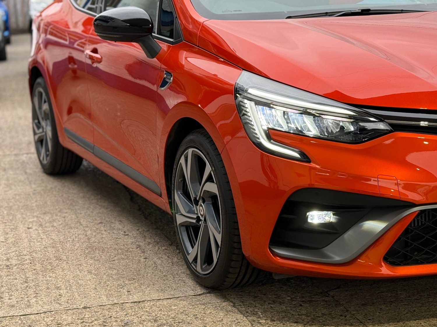 Used Renault Clio 2023 for sale - 76329864: Photo 12