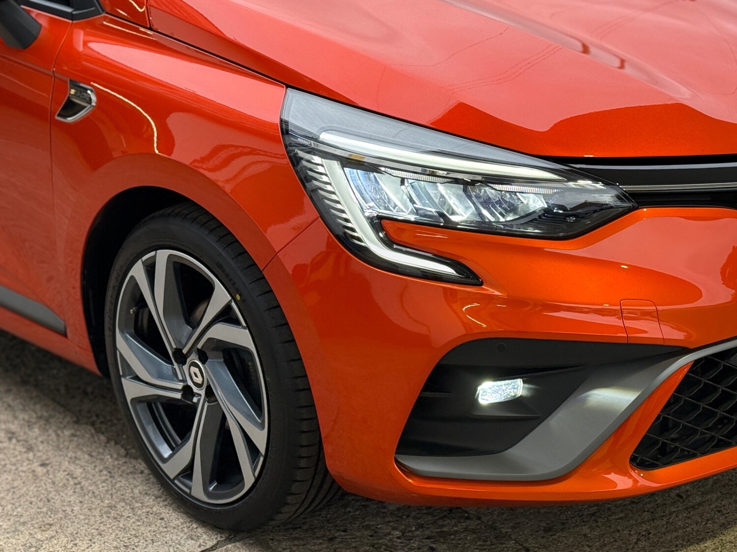 Used Renault Clio 2023 for sale - 76329864: Photo 14