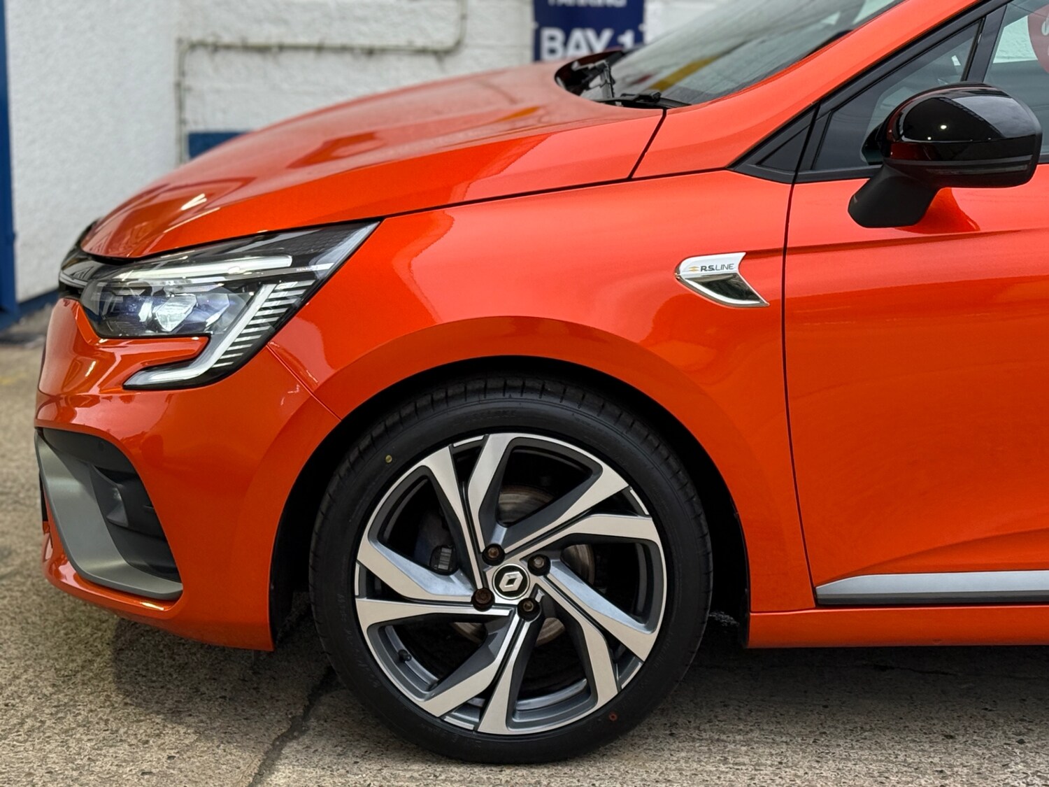 Used Renault Clio 2023 for sale - 76329864: Photo 24