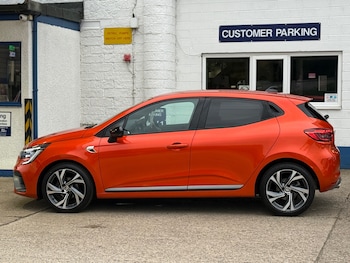 Used Renault Clio 2023 for sale - 76329864: Photo