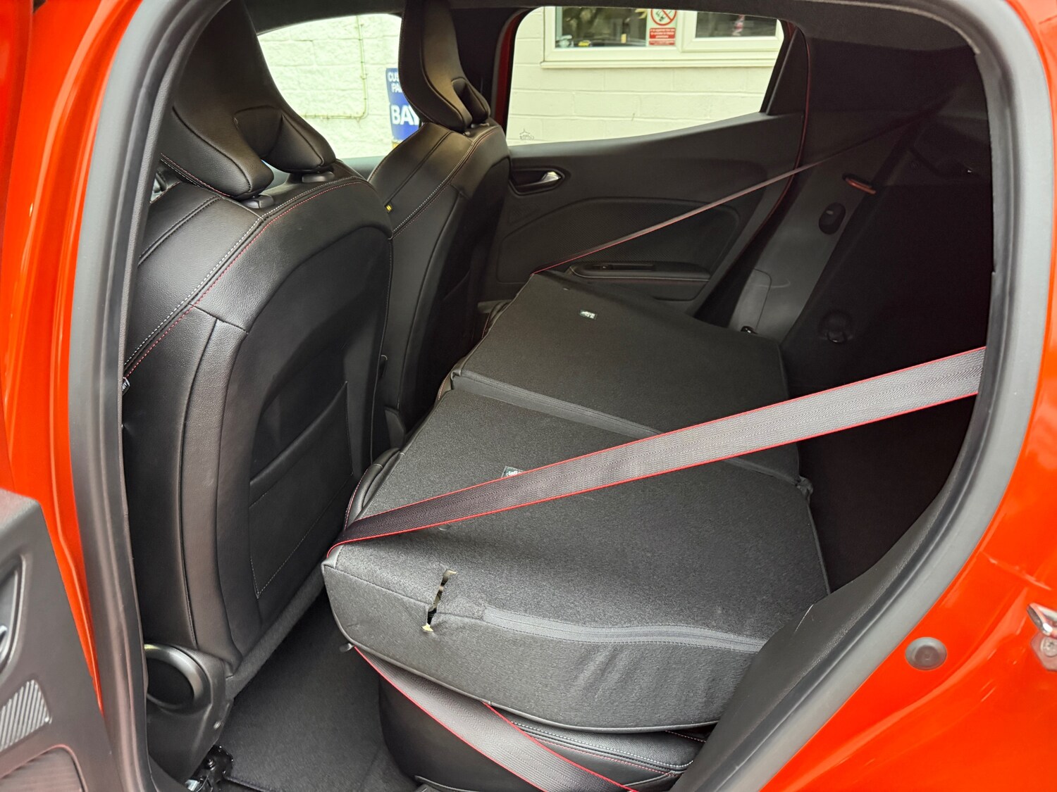 Used Renault Clio 2023 for sale - 76329864: Photo 43