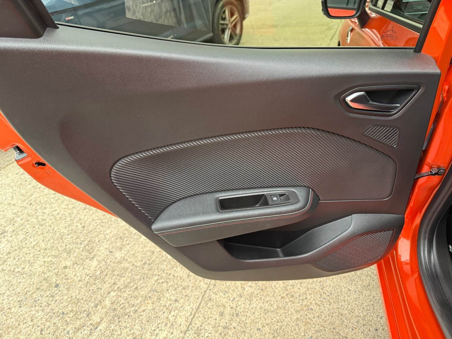 Used Renault Clio 2023 for sale - 76329864: Photo 48