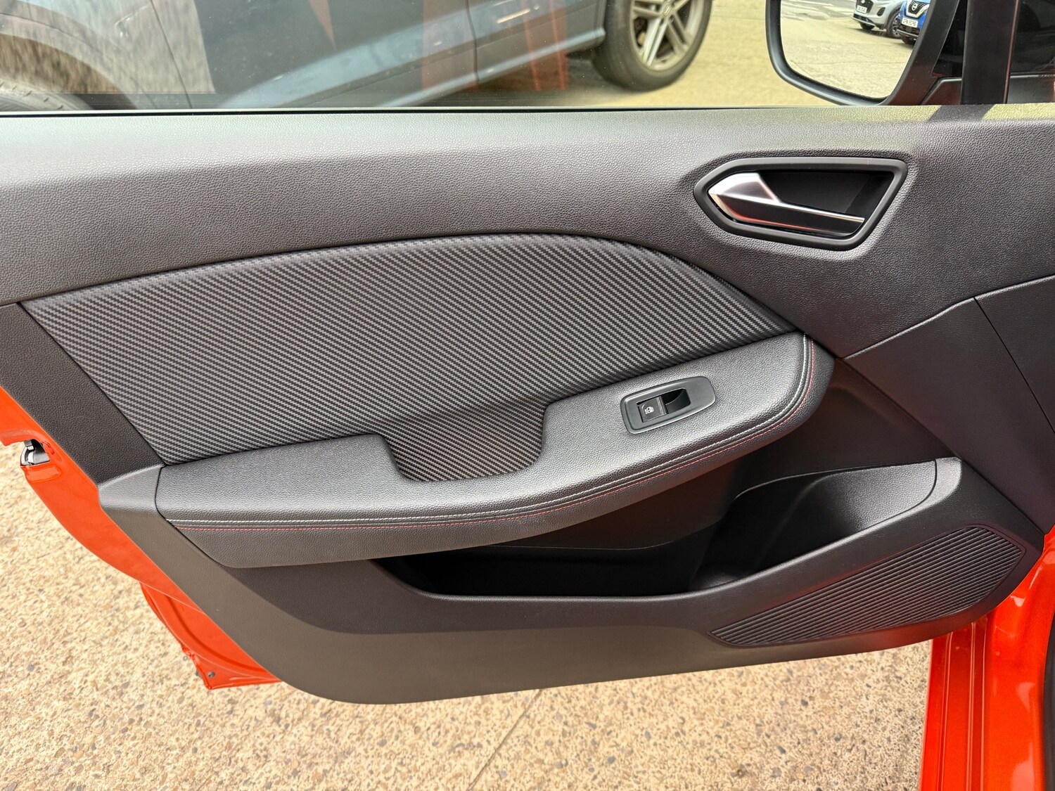 Used Renault Clio 2023 for sale - 76329864: Photo 51