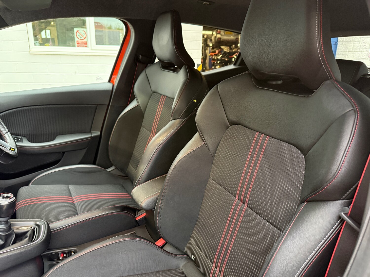 Used Renault Clio 2023 for sale - 76329864: Photo 53