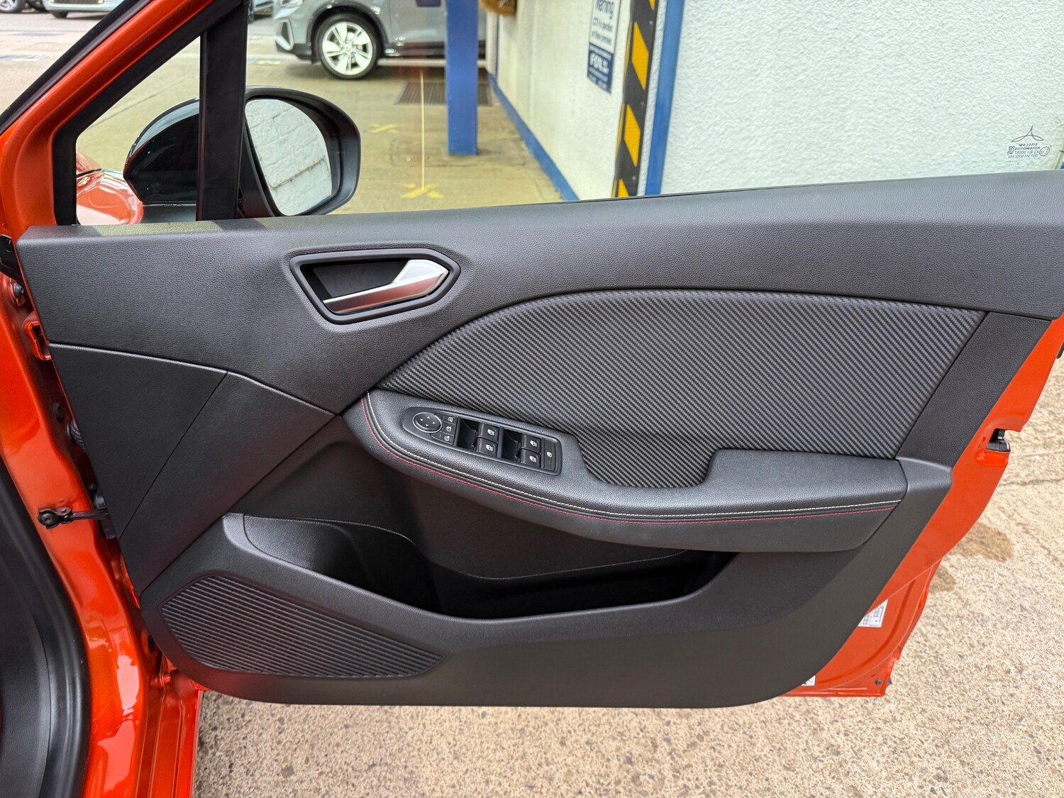 Used Renault Clio 2023 for sale - 76329864: Photo 58