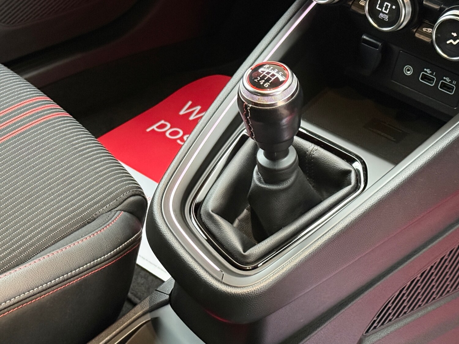 Used Renault Clio 2023 for sale - 76329864: Photo 62